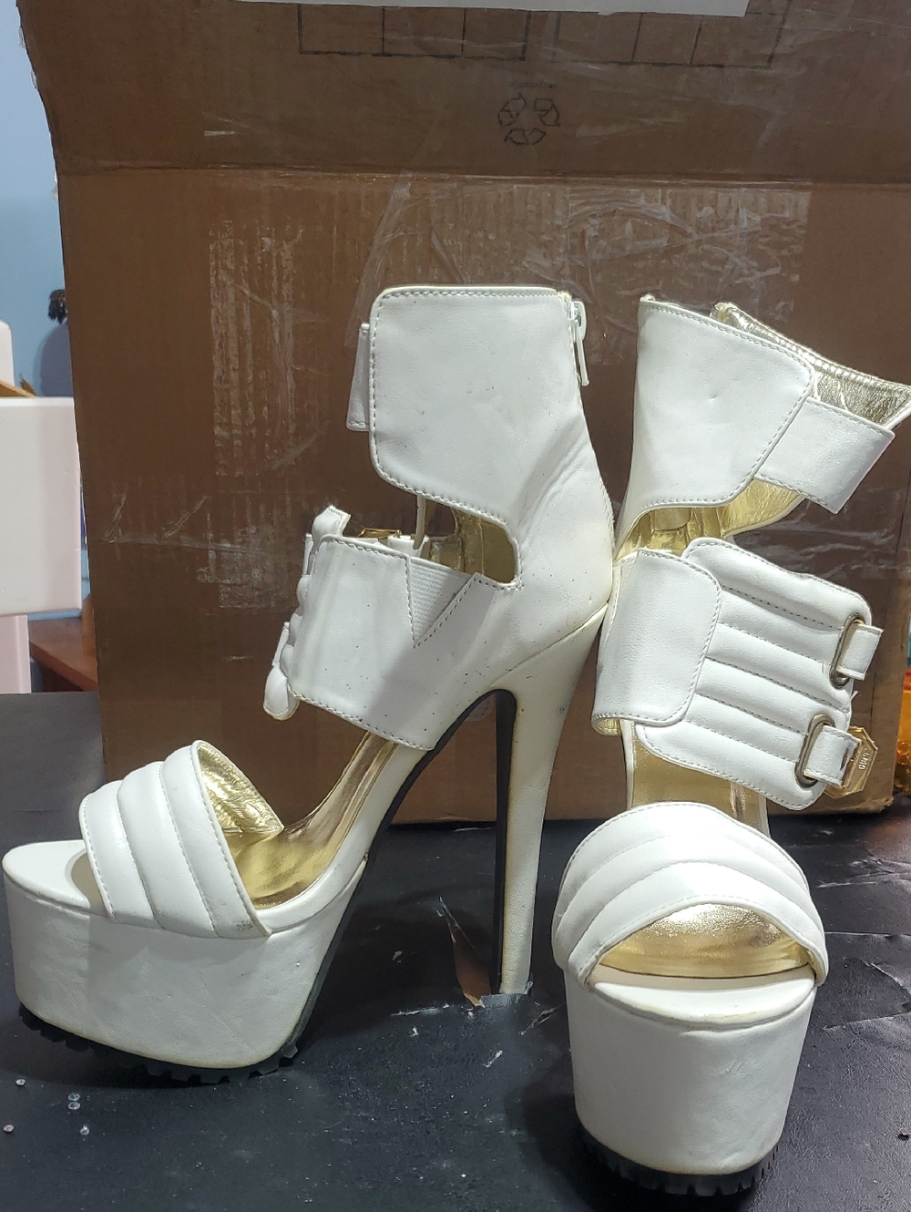 White High Platform Strappy Women's Heels.  These Shoes Are Brand New, Displays.